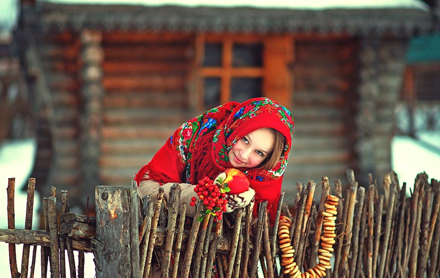 Sexy girl Women in Slavic costumes in Linyi