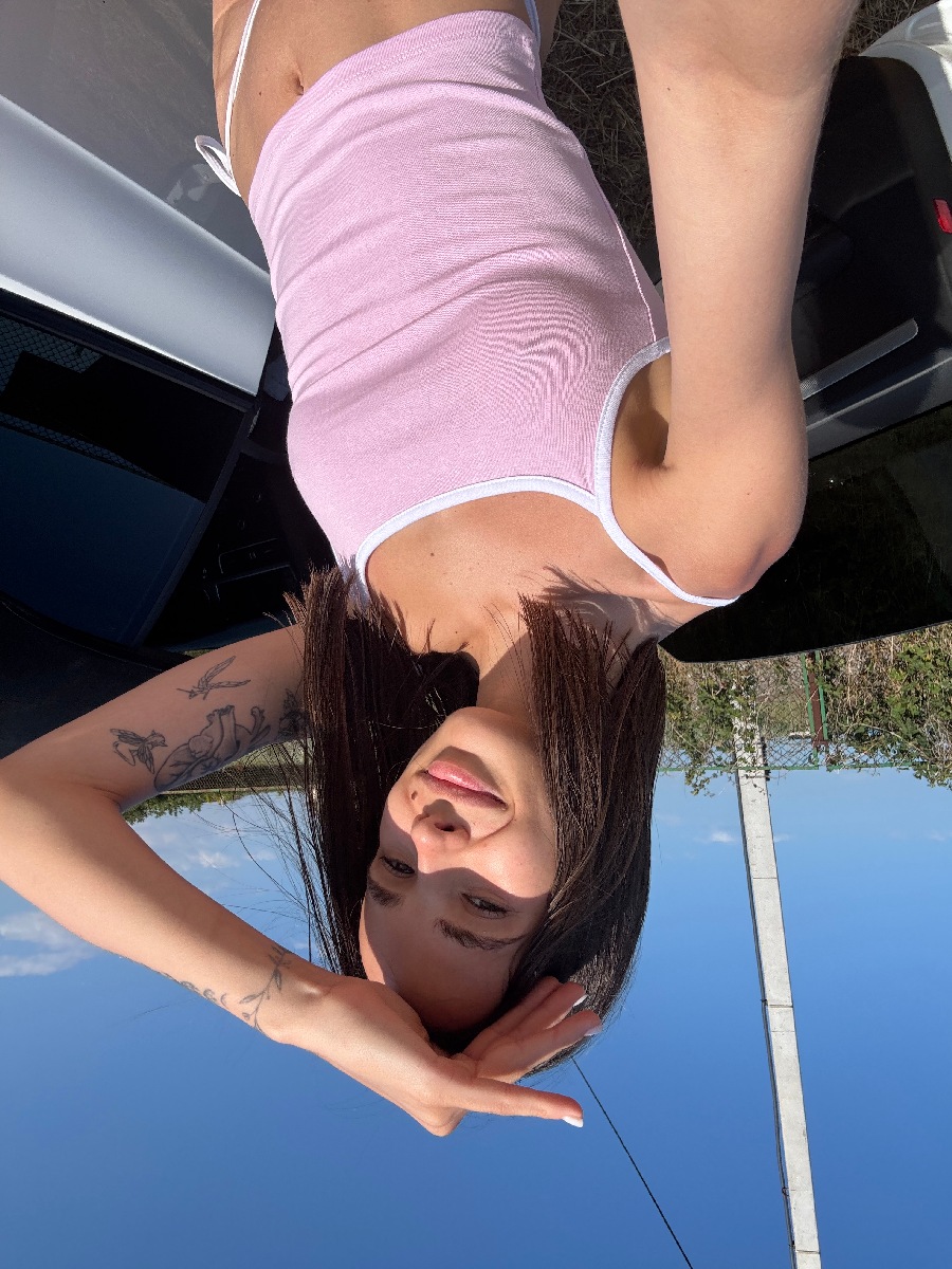 Sexy model Tina in Linyi